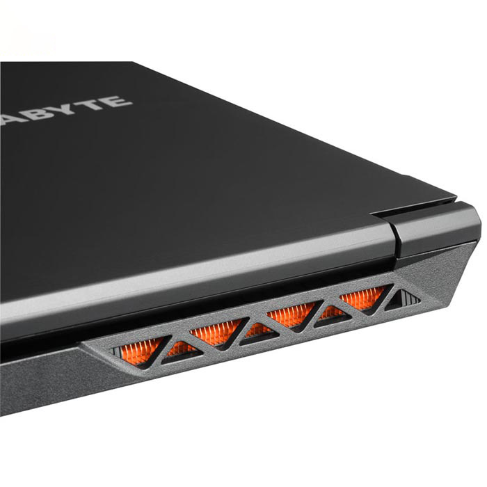 https://www.tpluscomputer.vn/public/la3